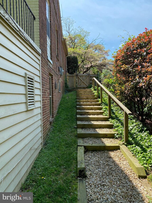 609 29th St S, Arlington, VA 22202