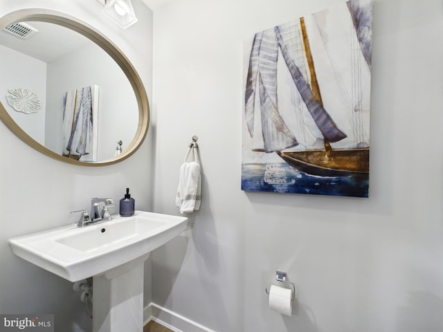 11020 Augusta Ln Unit 3, Berlin, MD 21811 - bathroom featuring baseboards