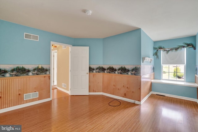 2325 Slater Hill Ln E Unit 39, York, PA 17406 - empty room featuring wood finished floors, a smoke detector, and baseboards