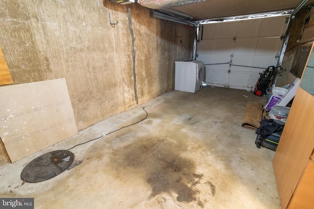 1545 Shoemaker Rd, Abington, PA 19001 - garage featuring washer / clothes dryer