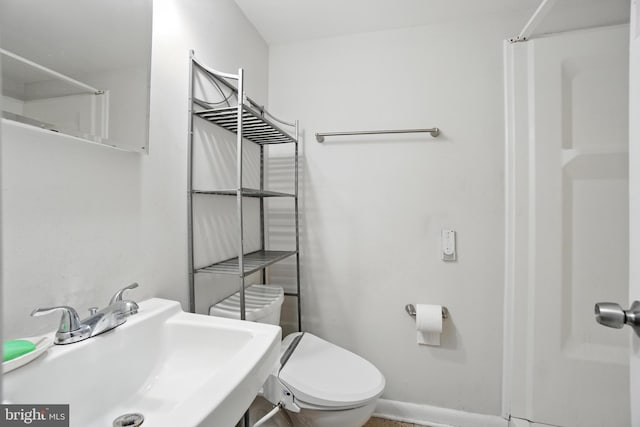 2816 Denley Pl, Silver Spring, MD 20906 - bathroom featuring a sink and a shower