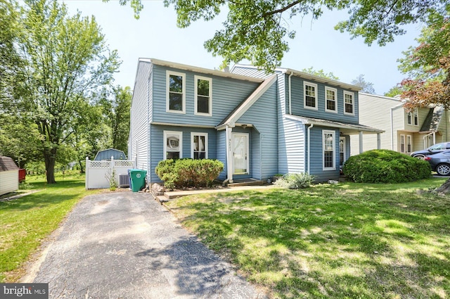 6483 Heatherfield Way, Harrisburg, PA 17112 - view of front of property featuring asphalt driveway