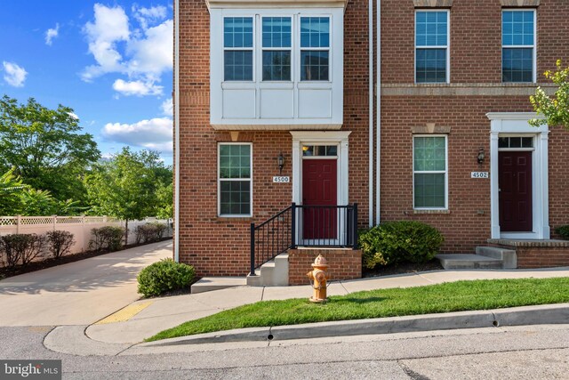 4500 Fait Ave, Baltimore, MD 21224 - townhome / multi-family property featuring brick siding
