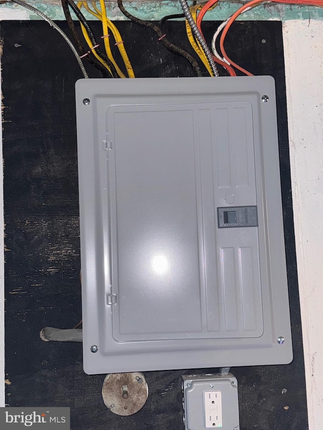 4475 E Allen St, Philadelphia, PA 19137 - utility room with electric panel