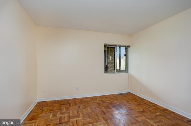 27 Stonehenge Cir Unit 27-11, Baltimore, MD 21208 - unfurnished room with baseboards