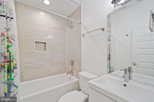 525 Kennedy St NW Unit 4, Washington, DC 20011 - full bath featuring shower / bath combo, vanity, toilet, and recessed lighting