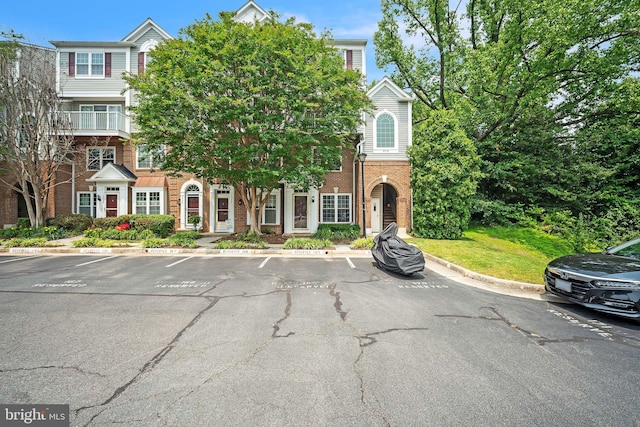5932 Kimberly Anne Way, Alexandria, VA 22310 - townhome / multi-family property featuring brick siding and uncovered parking