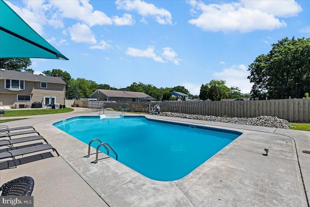 1609 Wills Pl, Vineland, NJ 08361 - view of swimming pool featuring a patio area and a fenced backyard