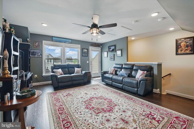 2069 Alder Ln, Dumfries, VA 22026 - living area with ceiling fan, baseboards, wood finished floors, and recessed lighting