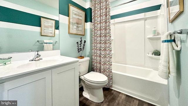 100 Red Haven Way, Dover, DE 19904 - full bath with wood finished floors, toilet, vanity, and shower / bathtub combination with curtain