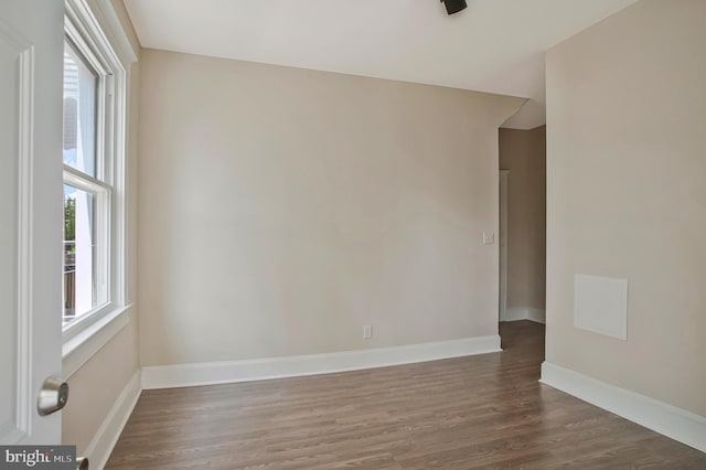 1003 Walnut Ave, Baltimore, MD 21229 - unfurnished room with wood finished floors, baseboards, and ceiling fan
