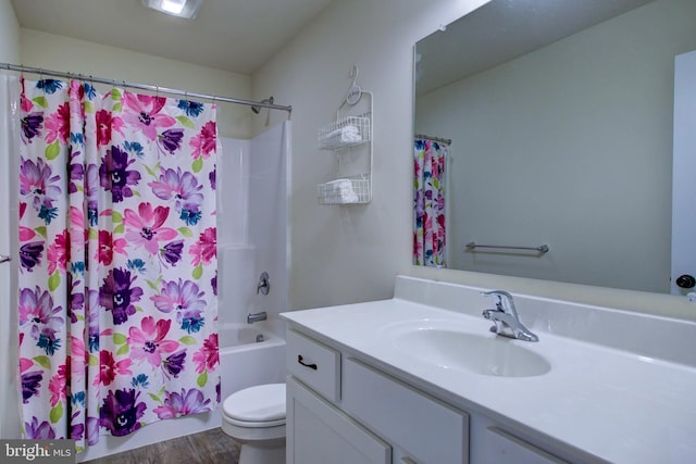 605 Byler Cir, Lebanon, PA 17042 - full bath featuring vanity, wood finished floors, toilet, and shower / bath combination with curtain