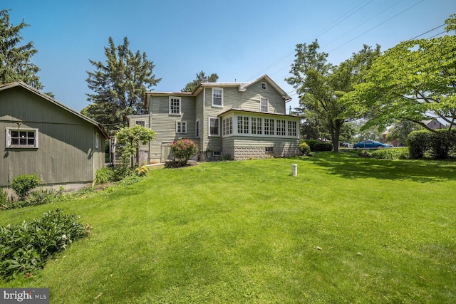404 Clear Ridge Rd, Union Bridge, MD 21791 - rear view of property with a yard
