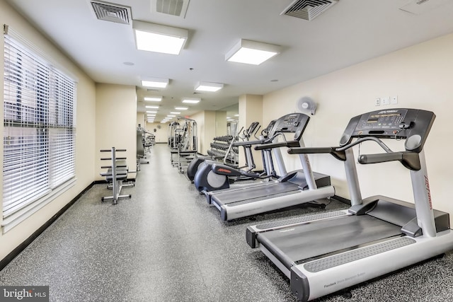 910 M St NW Unit 1022, Washington, DC 20001 - exercise room with baseboards