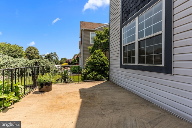 1040 Muscovy Ln, Bensalem, PA 19020 - view of patio / terrace