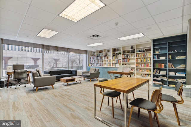 1900 John F Kennedy Blvd Unit 924, Philadelphia, PA 19103 - dining space with a paneled ceiling