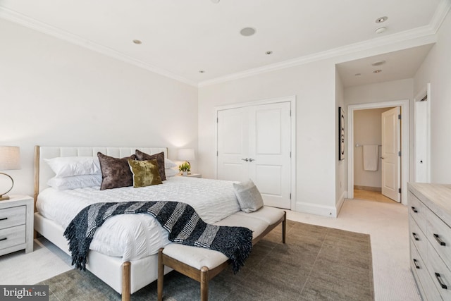 50 S 16th St Unit 4507, Philadelphia, PA 19102 - bedroom featuring ornamental molding, light carpet, and a closet