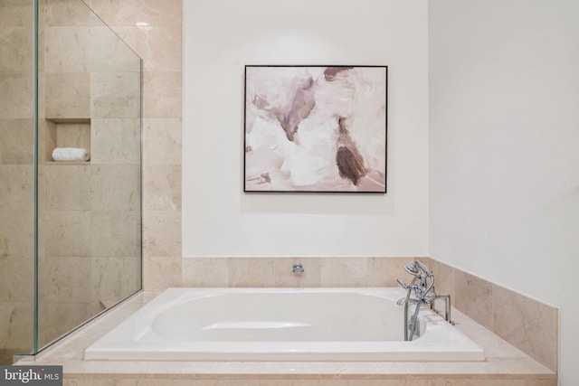 50 S 16th St Unit 4507, Philadelphia, PA 19102 - bathroom featuring a garden tub