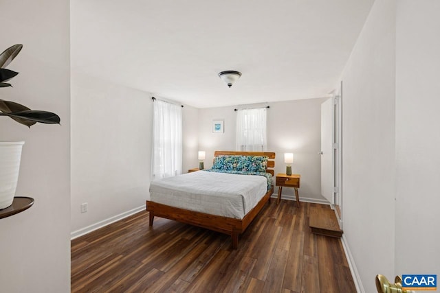 1007 Saint Charles Ave, Charlottesville, VA 22901 - bedroom featuring wood finished floors and baseboards