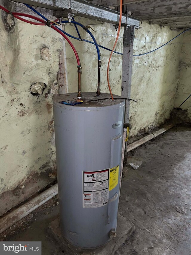 6065 Chester Ave, Philadelphia, PA 19142 - utilities with water heater