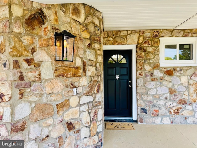 716 Villa Ave, Front Royal, VA 22630 - view of exterior entry with stone siding