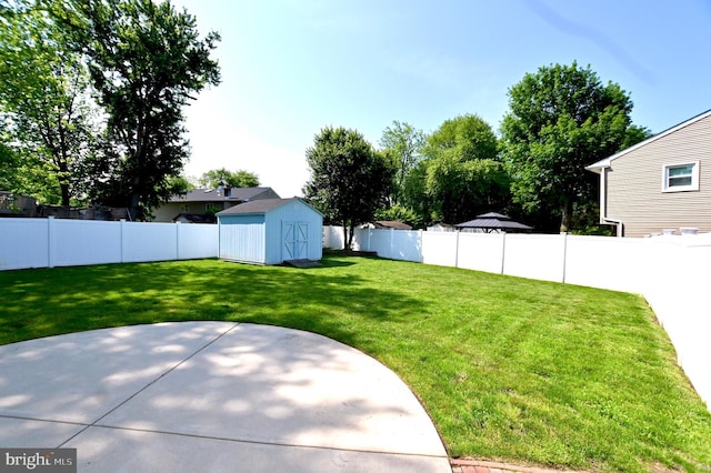 125 Glenbrook Dr, Mount Laurel, NJ 08054 - view of yard featuring a patio area