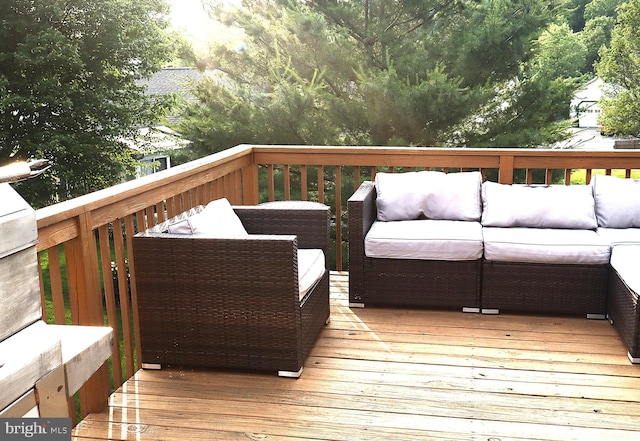 467 Luella Dr, Kutztown, PA 19530 - wooden deck featuring outdoor lounge area