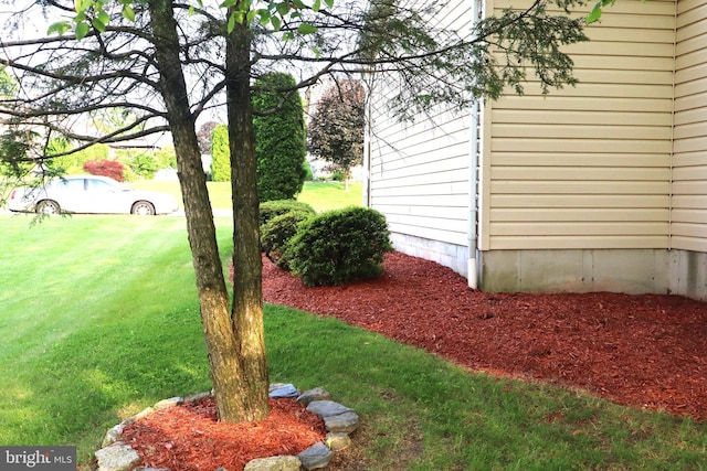 467 Luella Dr, Kutztown, PA 19530 - view of grassy yard