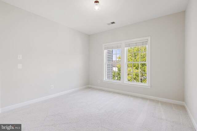 6513 Debhill Ln, Gainesville, VA 20155 - spare room featuring baseboards and carpet