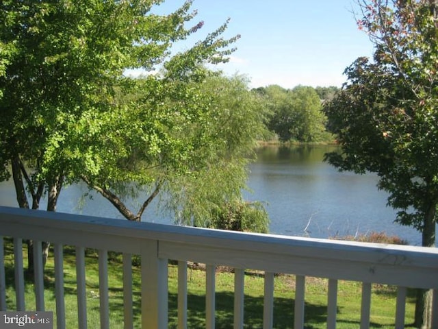 1504 Champlain Dr, Voorhees, NJ 08043 - water view