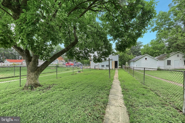 770 Baltimore St, Hanover, PA 17331 - view of yard