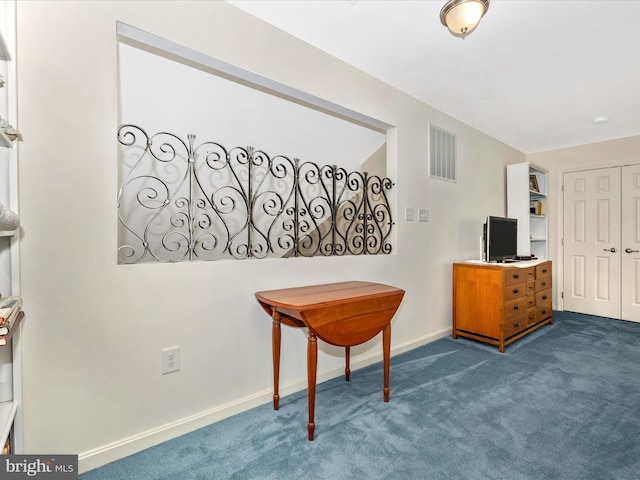 6 Stine Ct, Middletown, MD 21769 - living area featuring dark carpet