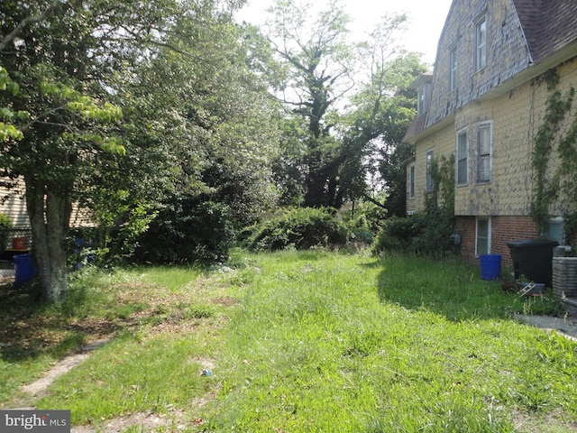 11 W Glendale Ave, Pleasantville, NJ 08232 - view of yard