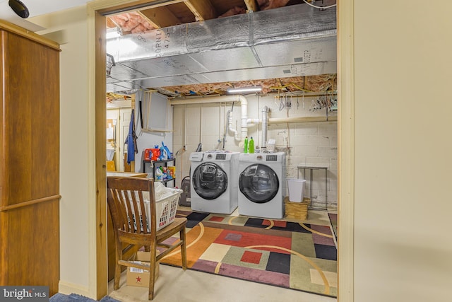 1541 Clayton Delaney Rd, Clayton, DE 19938 - laundry area with separate washer and dryer