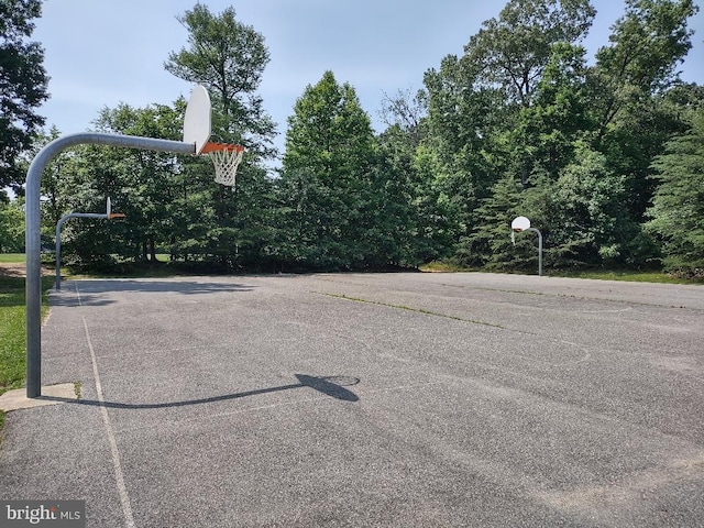 13825 Palmer House Way Unit 32-237, Silver Spring, MD 20904 - view of sport court featuring community basketball court