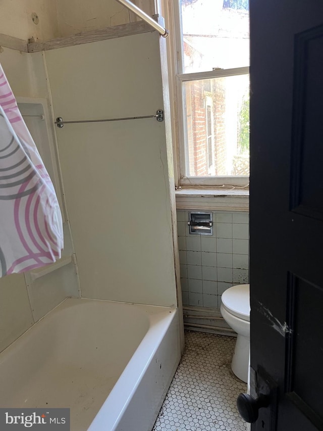 3406 Park Heights Ave, Baltimore, MD 21215 - full bath with toilet and tile patterned flooring