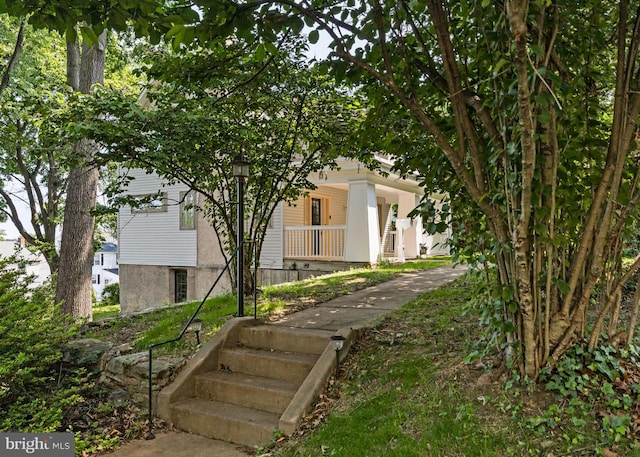 908 Edge Hill Rd, Glenside, PA 19038 - view of front of house featuring a porch