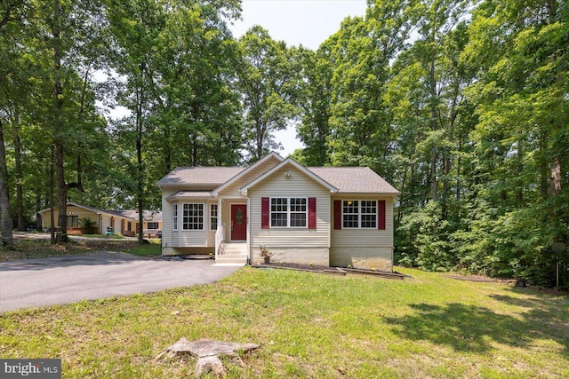 835 Campers Ln, Ruther Glen, VA 22546 - view of front of home featuring a front lawn