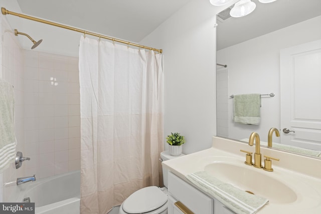 14842 Mason Creek Cir, Woodbridge, VA 22191 - bathroom featuring vanity, toilet, and shower / tub combo with curtain