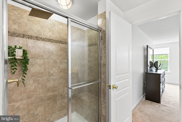 14842 Mason Creek Cir, Woodbridge, VA 22191 - bathroom featuring a shower stall and baseboards