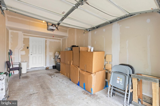 14842 Mason Creek Cir, Woodbridge, VA 22191 - garage with a garage door opener