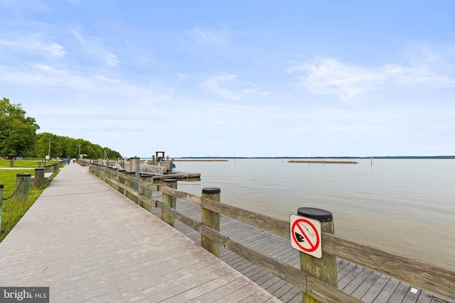 14842 Mason Creek Cir, Woodbridge, VA 22191 - dock area with a water view