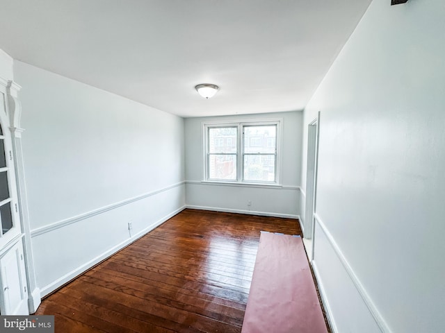 2714 N Pine St, Wilmington, DE 19802 - empty room with hardwood / wood-style flooring and baseboards