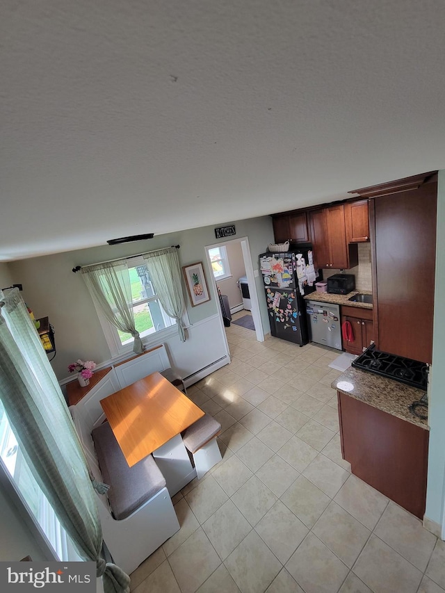 424 Exton Rd, Hatboro, PA 19040 - living area featuring light tile patterned floors