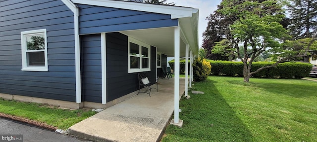 424 Exton Rd, Hatboro, PA 19040 - view of side of property featuring a lawn