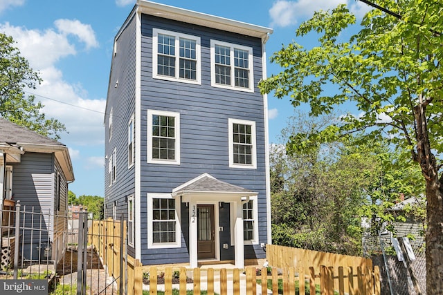 322 56th St NE, Washington, DC 20019 - view of front of home with a gate and a fenced front yard