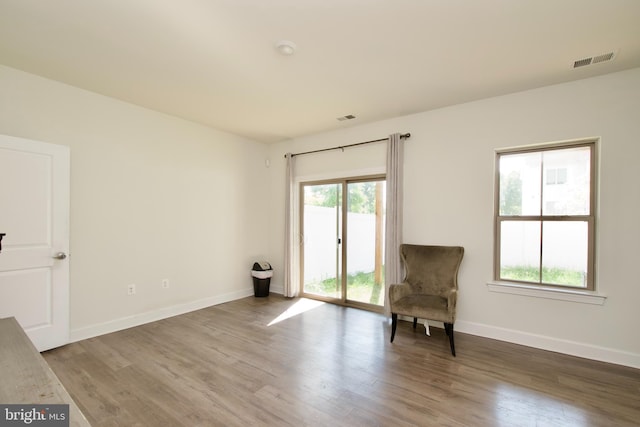 45401 Daveno Sq, Sterling, VA 20164 - unfurnished room with wood finished floors and baseboards