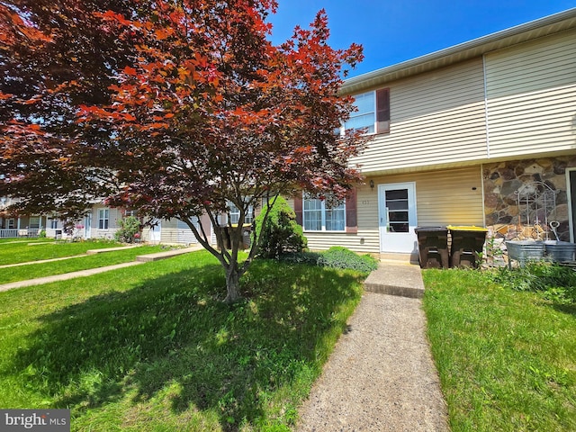 453 Blaker Dr, East Greenville, PA 18041 - view of front facade with a front yard