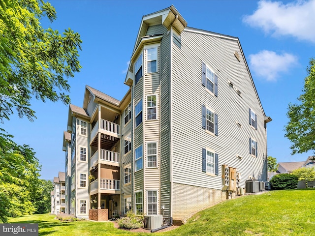 6505 Springwater Ct Unit 7103, Frederick, MD 21701 - view of apartment building / complex with central air condition unit
