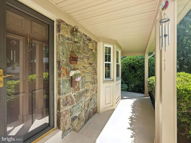 3382 Flint Hill Pl, Woodbridge, VA 22192 - view of covered porch